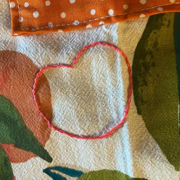 Handmade “Feelin Peachy” Apron 🍑 - Picture 8 of 12